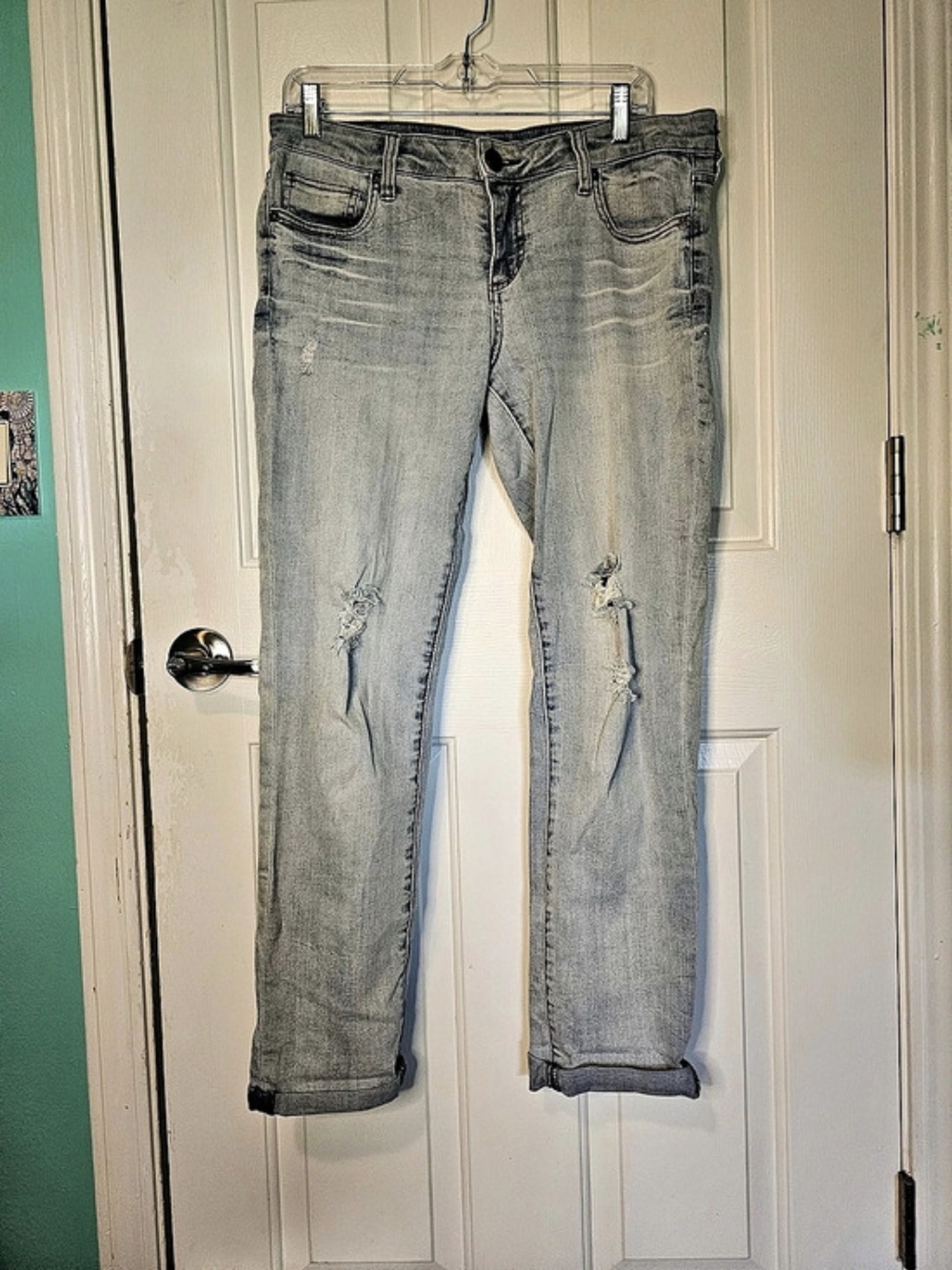 Kut from the Kloth Boyfriend Distressed Jeans Size 6